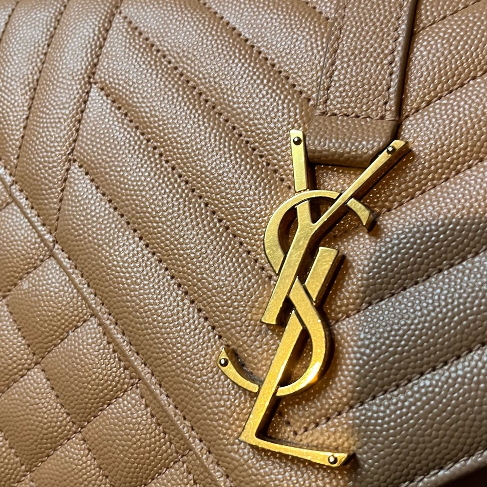 YSL envelope triquilt shoulder bag in grained leather medium size - Picture 3 of 16